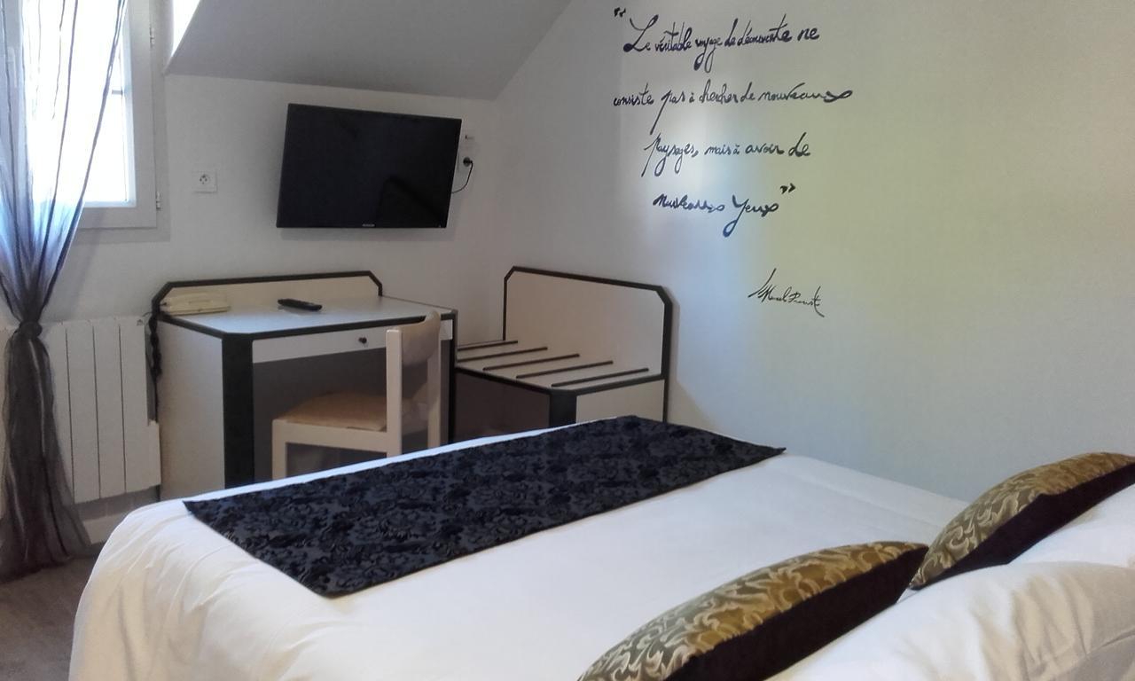 Logis Hotel "Ici M'Aime" Rouvray  Eksteriør bilde